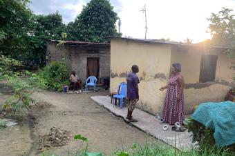 Terrain  vendre  Ngaliema binza ozone rfrence jardin