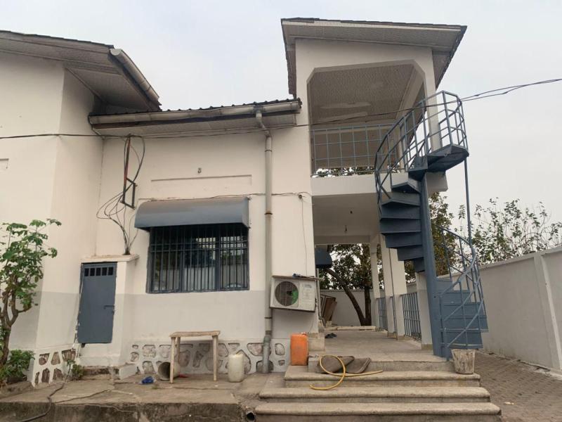 Villa  Kinsuka Pcheur 25 sur 30m 500.000