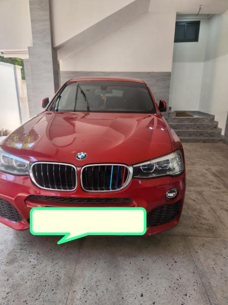 BMW x4 xdrive Anne de fabrication 2014 Automatique  Full option  4cylyndre  Diesel  Volant droit  Couleur dorigine  Climatis  Toit ouvrant  Camra de recule sensor 88000km Aucun