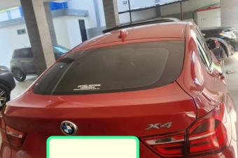 BMW x4 xdrive Anne de fabrication 2014 Automatique  Full option  4cylyndre  Diesel  Volant droit  Couleur dorigine  Climatis  Toit ouvrant  Camra de recule sensor 88000km Aucun