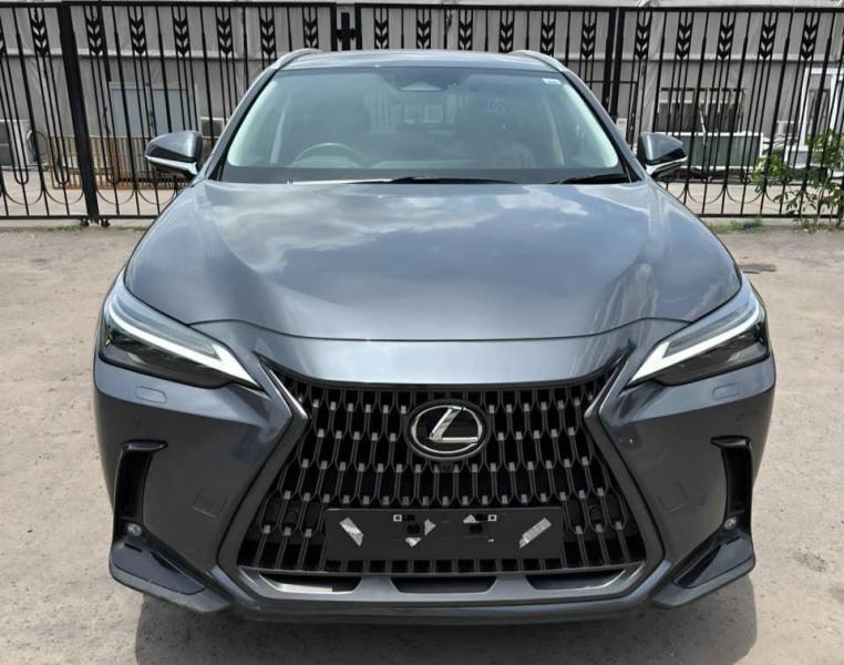 Lexus NX 350h 2025  Full options  Volant droite  Automatique  Moteur impeccable   Prix  28.000  discuter lgrement  Localisation appel   Offre directe