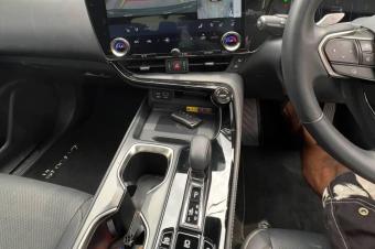Lexus NX 350h 2025  Full options  Volant droite  Automatique  Moteur impeccable   Prix  28.000  discuter lgrement  Localisation appel   Offre directe