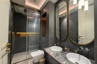 Trs bel appartement meubl flambant neuf disponible pour un contrat  longue dure dans limmeuble le plus pris au cur de la Gombe avec le plus grand club house complet 