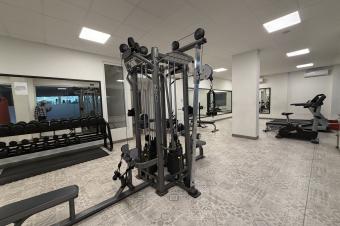 Trs bel appartement meubl disponible immdiatement  la vente dans un immeuble moderne avec piscine et salle de sport non loin de linstitut franais 