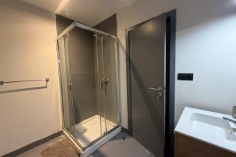 Trs bel appartement meubl disponible immdiatement  la vente dans un immeuble moderne avec piscine et salle de sport non loin de linstitut franais 
