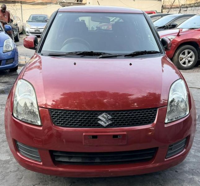 Suzuki Swift  Sans plaque 