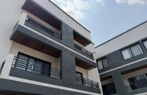 Immeuble neuf avec 9 appartement meublés et un bureau meublé mediacongo