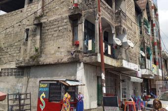 Vente dun immeuble sur Huilerie dans la commune de Kinshasa   Dimension 1312   Revenus mensuels actuels.2.000