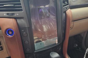 Lexus 570 Sans plaque  Full option Camra reculer  Automatique  Essence   Tout est nickel ici Prix 33000 dernier prix svp  Contact 0828482474