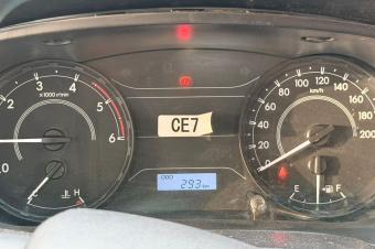 Toyota hilux 2025 sans plaque zro kilomtrage diesel manuelle 4cylinder 3 cle prix 52000 a discuter