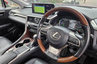 Lexus RX450h hybride Anne de fabrication 2021 full option panoramique camra 360 Avec plaque Rcente et assurance  Prix 25000  discuter lgrement  Localisation appel   Offre 