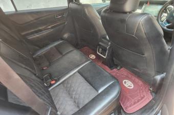 Toyota Harrier nouveau  couleur retouches trs propre au cfao moteur boite impeccable climatisation ok plaque AM10 dernier prix 13500 soki lisolo en face localisation mbudi