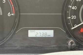 Hilux 2023 moteur 5l diesel manuelle Kilomtrage 2700 4cylinder prix 44000 a discuter