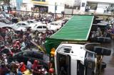 Sud-Kivu : Un camion se renverse en plein centre-ville à Bukavu
