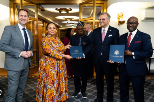 Loin de l’accord Kinshasa-Kigali-Washington, l’Ouganda est vu comme un allié stratégique par la RDC