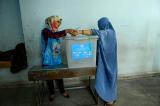 Afghanistan: le pays aux urnes pour une présidentielle à risques