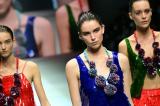 Emporio Armani fête ses 40 ans et Gucci dévoile 