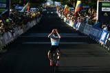 Mondiaux de cyclisme :  le jeune prodige belge Remco Evenepoel est devenu champion du monde de cyclisme dimanche à Wollongong (Australie)  
