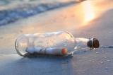 Une « bouteille à la mer » contient des cendres et 25 $