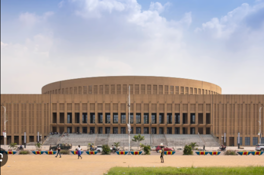 Centre culturel de Kinshasa : artistes contre députés, la polémique enfle