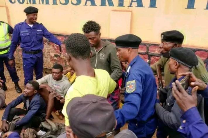 Kongo-Central : des présumés coupeurs de route arrêtés après une tentative de braquage sur la RN1 à Songololo
