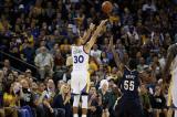 NBA: Stephen Curry bat le record de paniers à trois points  