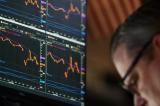De Paris à Hongkong : un « lundi noir » sur les marchés, Wall Street chute à l’ouverture