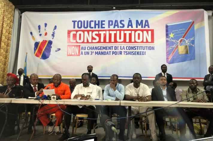Révision constitutionnelle : l'opposition et la société civile dénoncent une « distraction » et une « rébellion »