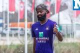 Didier Lamkel Zé débarque à l'Antwerp avec un maillot d'Anderlecht : 