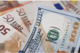 La baisse du dollar, l’autre menace américaine après les droits de douanes ?