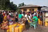 Kinshasa : au quartier Domaine, dans la Commune de Maluku, un bidon de 25 litres d’eau potable s’achète à 500 FC !