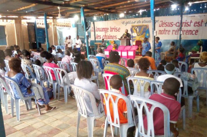 Kinshasa : 19 000 églises reconnues, 30 000 dossiers en attente, note le ministre de la Justice