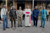 Kinshasa : la CENCO remet un soutien financier à l’église Shekinah après l’incendie de son temple‎