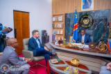 Éliezer Ntambwe sollicite l’appui des États-Unis pour renforcer le programme DDR