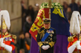 Elizabeth II : veillée funèbre de Charles III et ses frères et sœur