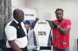 Foot : Ernest Luzolo et Robert Wilangi signent avec Mazembe pour 5 saisons