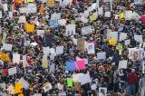Les Américains en masse dans la rue contre les armes à feu