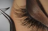 Faut-il porter des faux cils en permanence