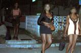 Phénomène mwana kin : l’urine, nouvelle ruse des jeunes filles pour arnaquer les hommes !