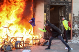 France: l'acte XVIII des gilets jaunes marqué par les violences et pillages