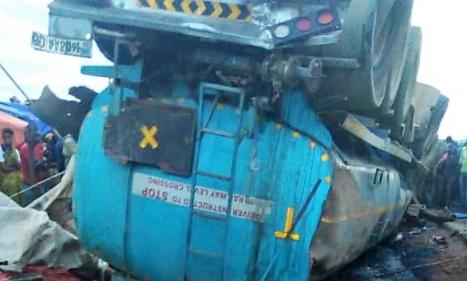 Infos congo - Actualités Congo - -Haut-Katanga: Un camion chargé d'acide fait au moins 18 morts à Fungurume