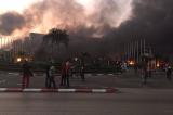 Présidentielle au Gabon : émeutes, blessés, Assemblée nationale en flamme !