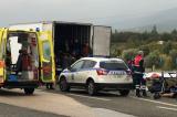 Grèce : 41 migrants découverts dans un camion frigorifique