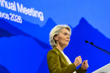 Forum de Davos: Von der Leyen promet une réponse «ferme» aux menaces de Trump sur le Groenland