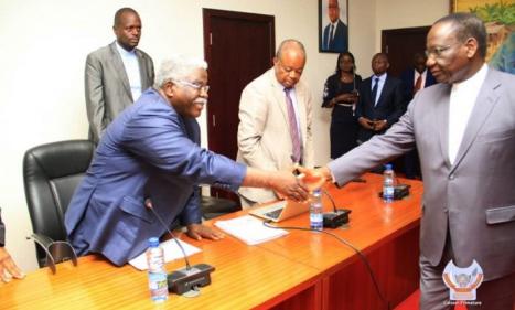 Infos congo - Actualités Congo - -Le Comité technique de coordination à la riposte d’Ebola annonce l’éradication de cette...