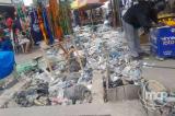 Kinshasa-Gombe/Avenue du Commerce : les caniveaux transformés en décharge publique par des commerçants