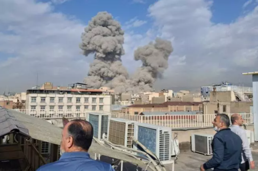 Iran: les États-Unis et Israël mènent des 