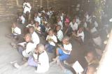 Ituri : des élèves étudient dans de mauvaises conditions à Irumu