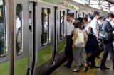Japon: une compagnie ferroviaire présente des excuses pour un train parti 20 secondes trop tôt