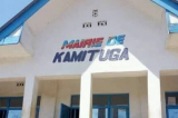 Sud-Kivu : Le gouverneur Théo Ngwabidje suspend le maire de Kamituga